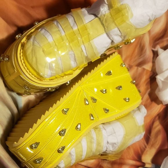 Dolls Kill Shoes - 9M Jelly sandals